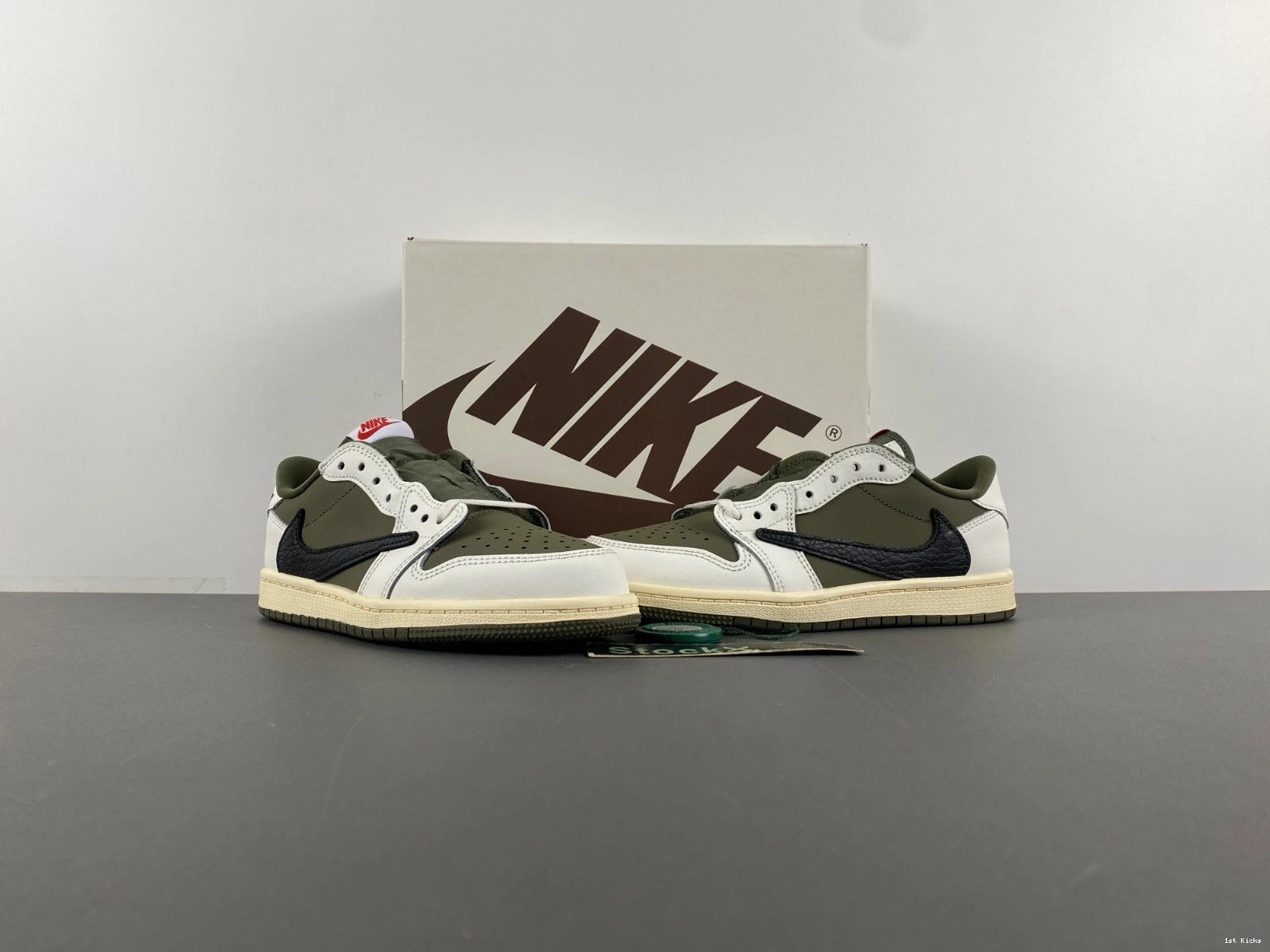 Medium Low Olive DO5442-200 Jordan  Retro OG Scott 1 Travis (PS) SP 0415